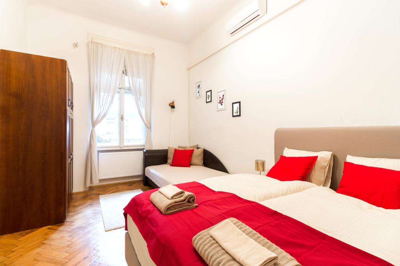 Beautiful Spacious Three-Room Suite Close To Buda Castle Budapest Eksteriør bilde